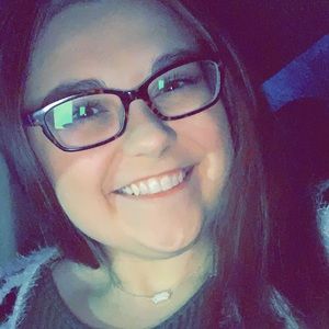 Meet your Posher, Haley